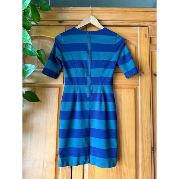 Fossil Blue Rugby Striped Short Sleeve Sheath Dress Crew Neck Back Zip SZ XS - Picture 7 of 12